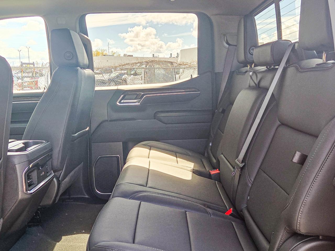 2026 GMC Sierra 1500 ELEVATION Photo