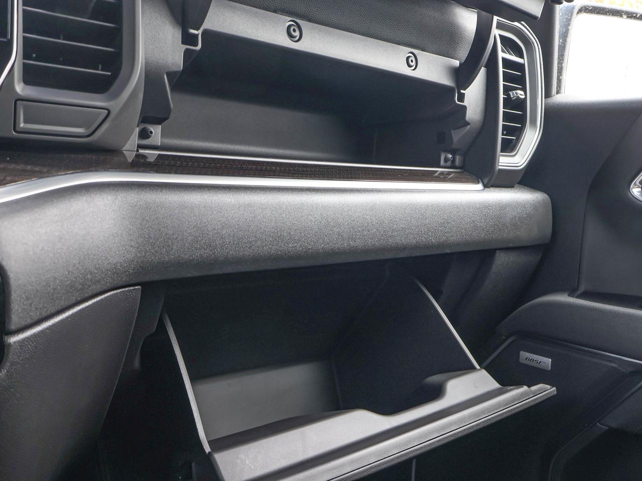 2026 Chevrolet Silverado 1500 RST Photo