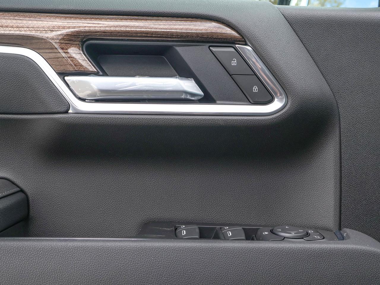 2026 Chevrolet Silverado 1500 RST Photo