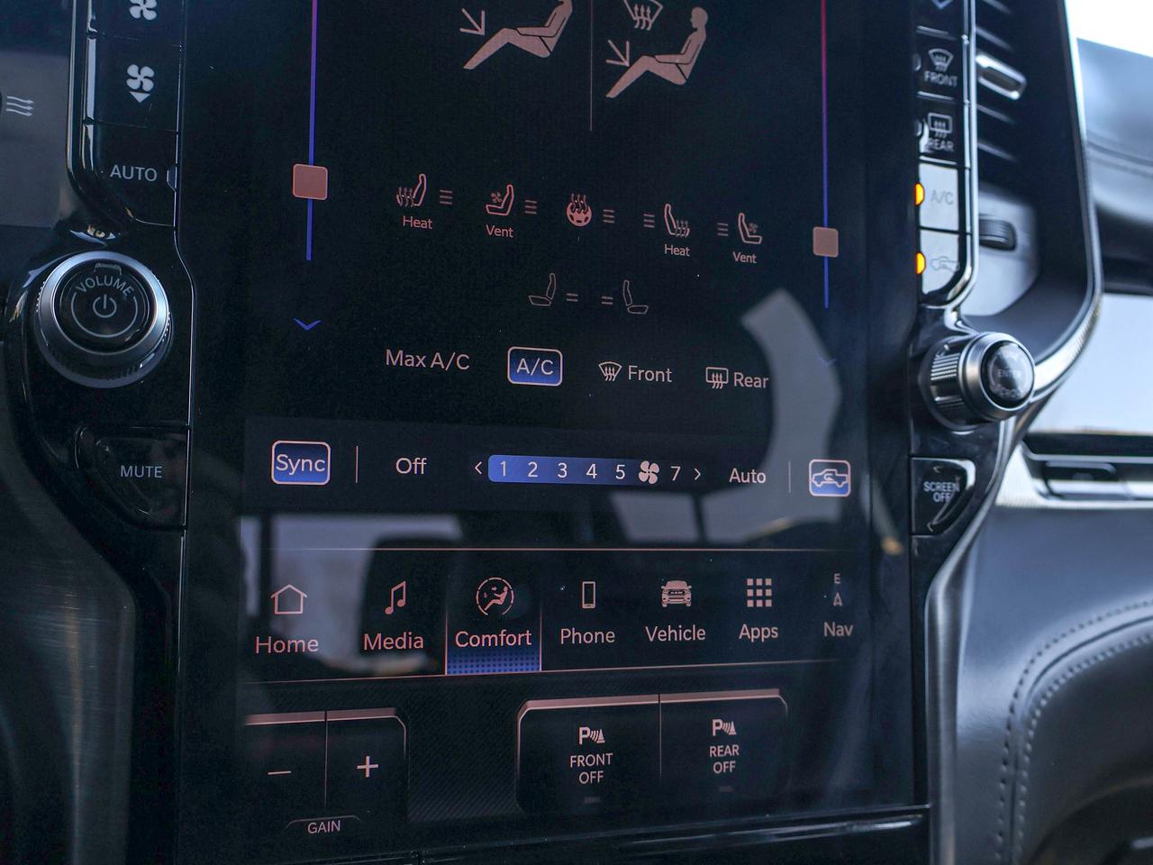 2025 RAM 1500 RHO Photo