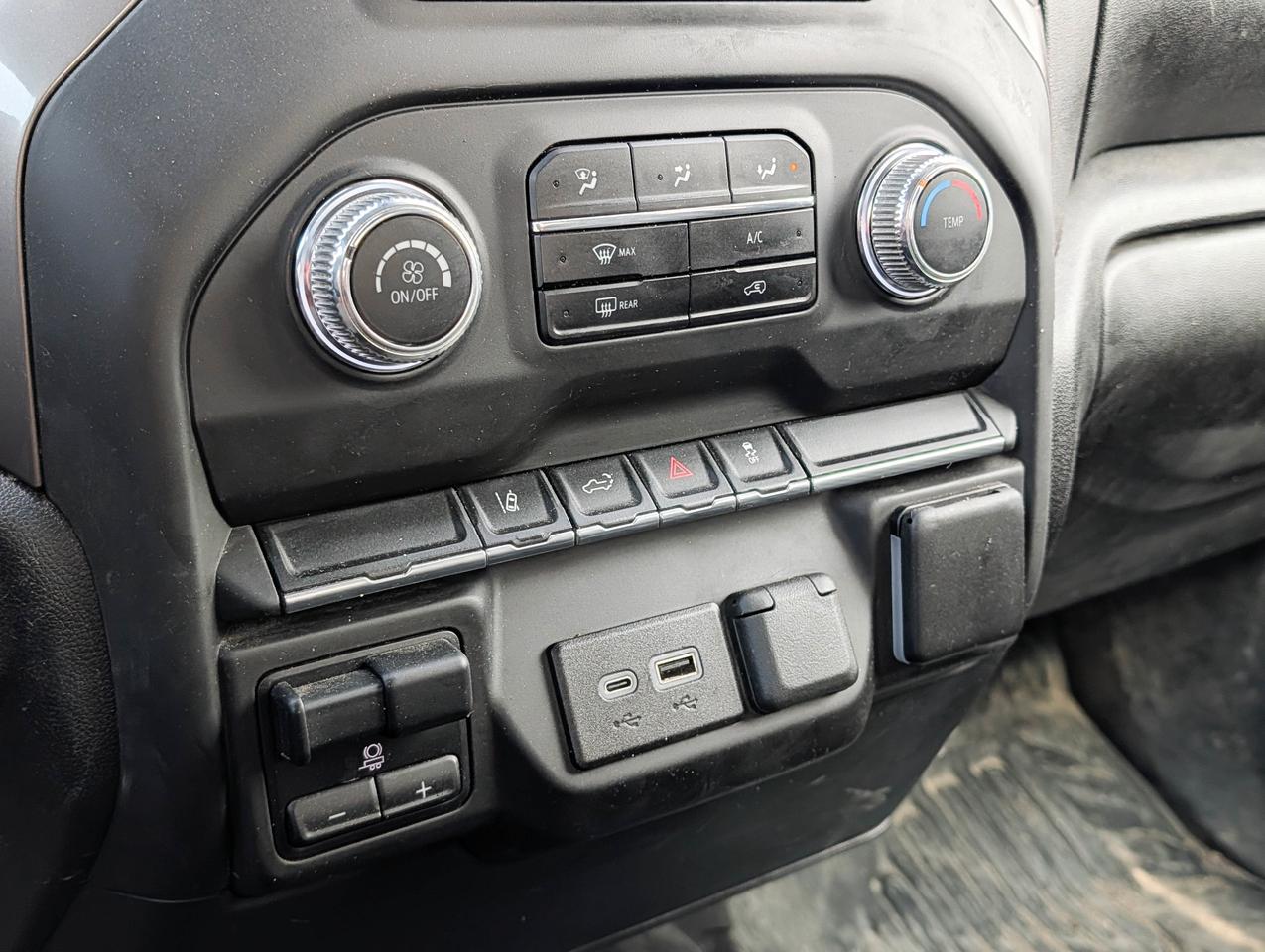 2024 GMC SIERRA 2500HD Pro Photo