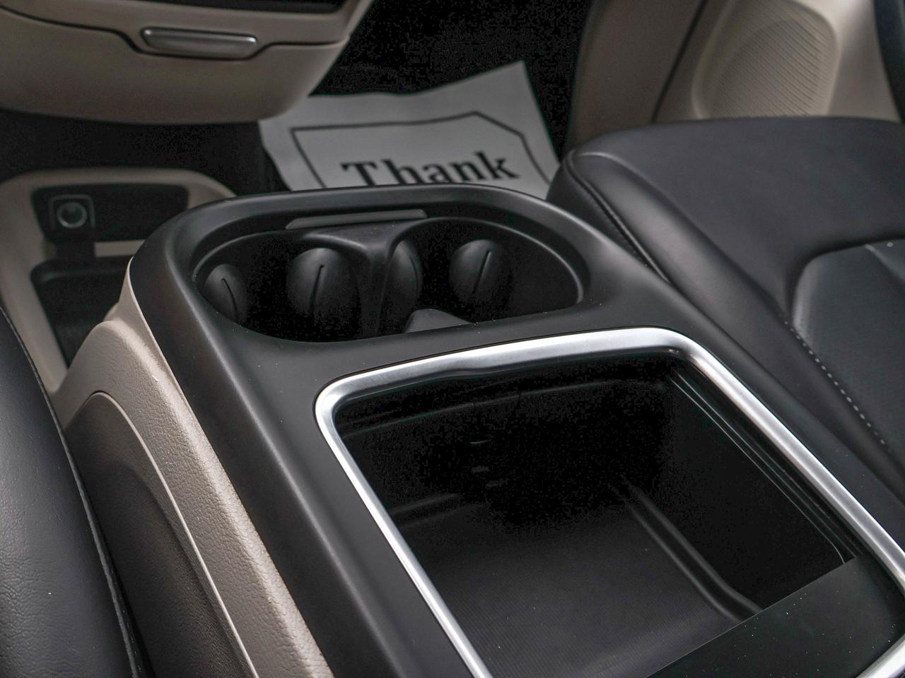 2023 Chrysler Pacifica Touring L Photo