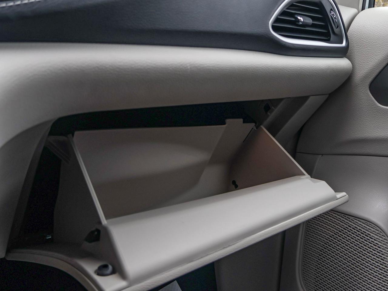 2023 Chrysler Pacifica Touring L Photo