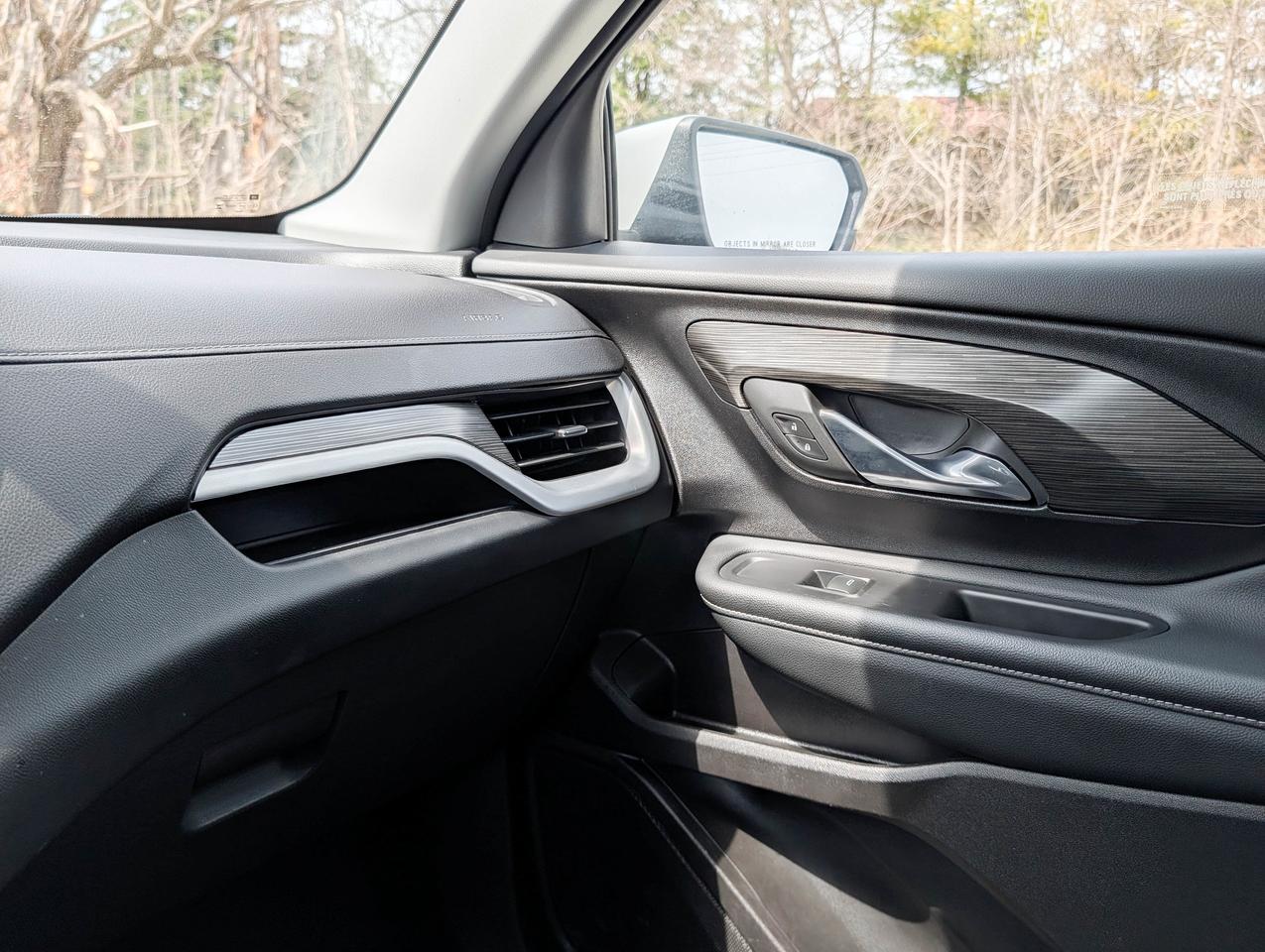 2024 GMC Terrain SLE Photo