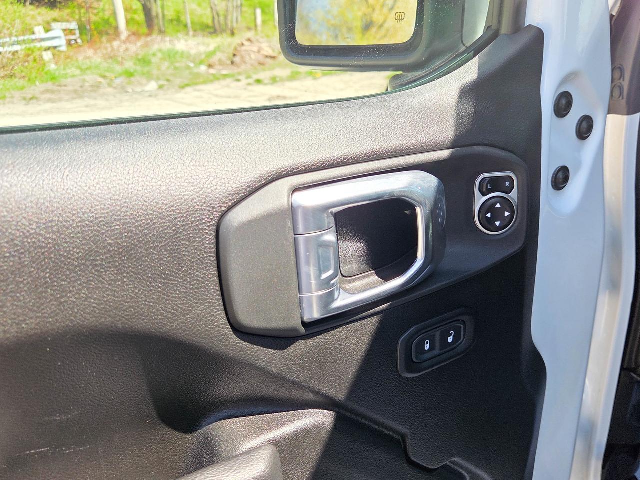 2024 Jeep Wrangler 4xe Rubicon Photo