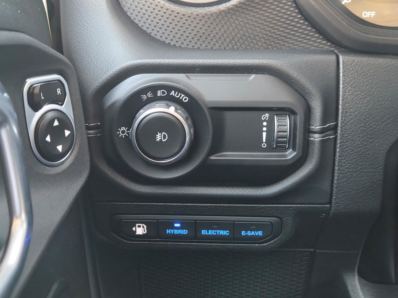 2024 Jeep Wrangler 4xe Rubicon Photo