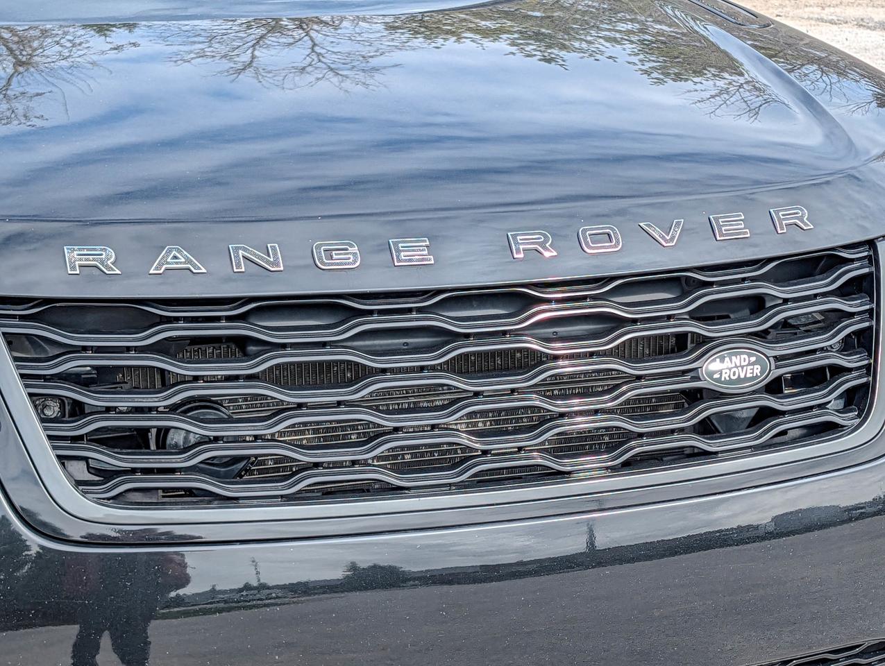 2020 Land Rover Range Rover Velar SV Autobiography Dynamic Photo