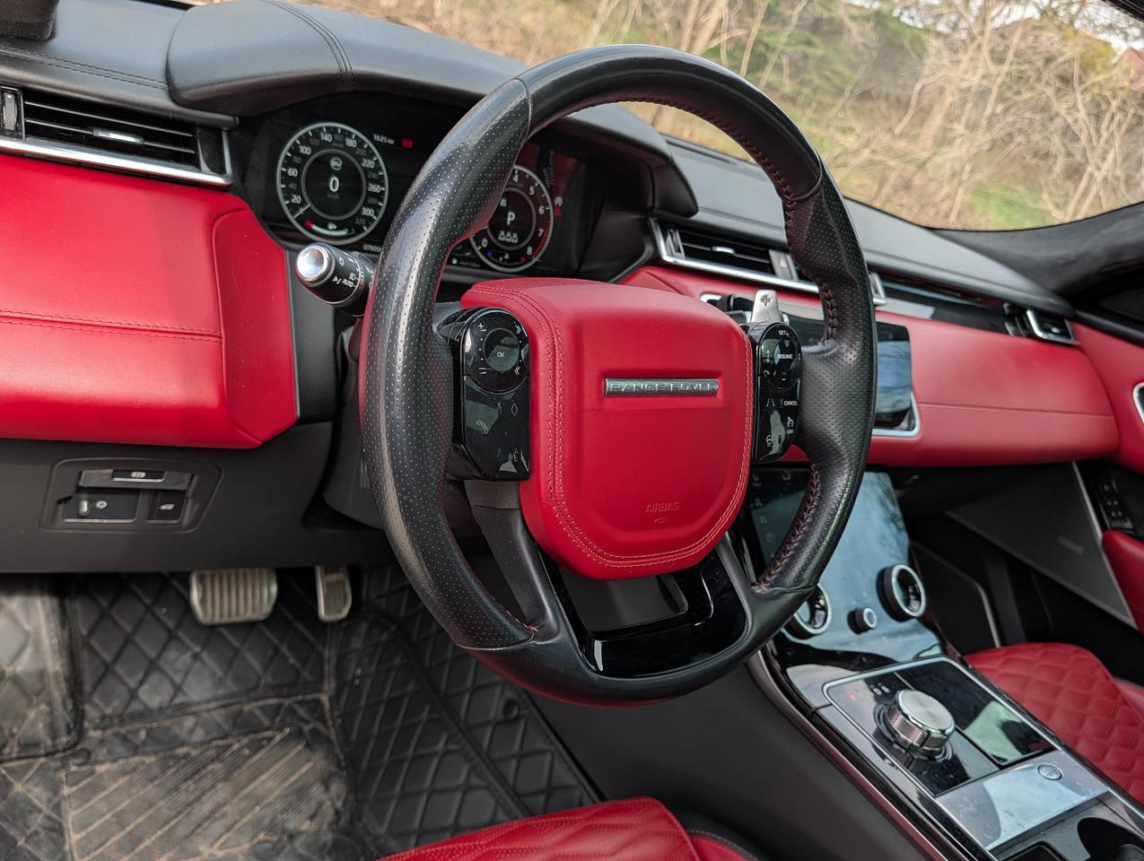 2020 Land Rover Range Rover Velar SV Autobiography Dynamic Photo