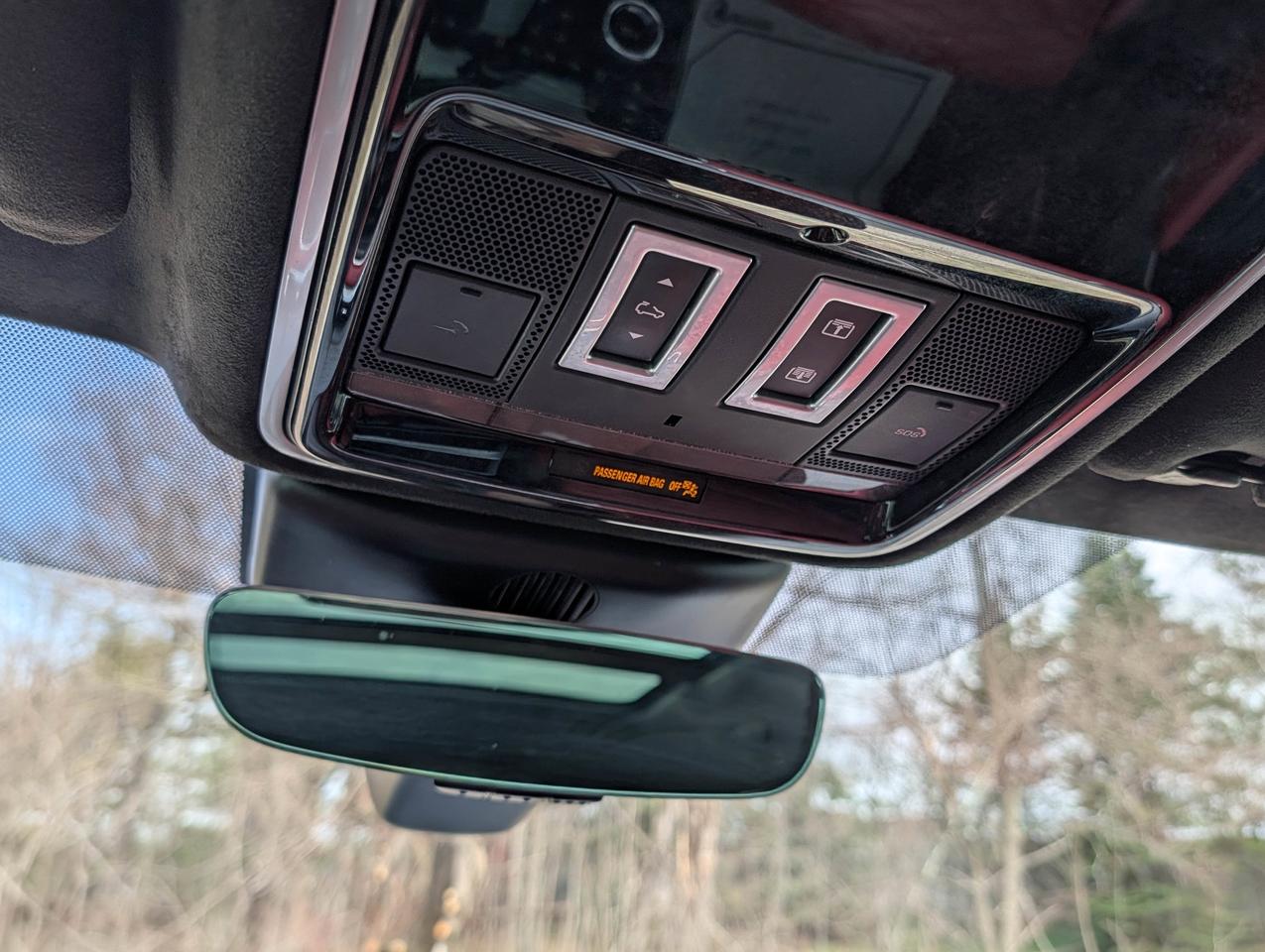 2020 Land Rover Range Rover Velar SV Autobiography Dynamic Photo