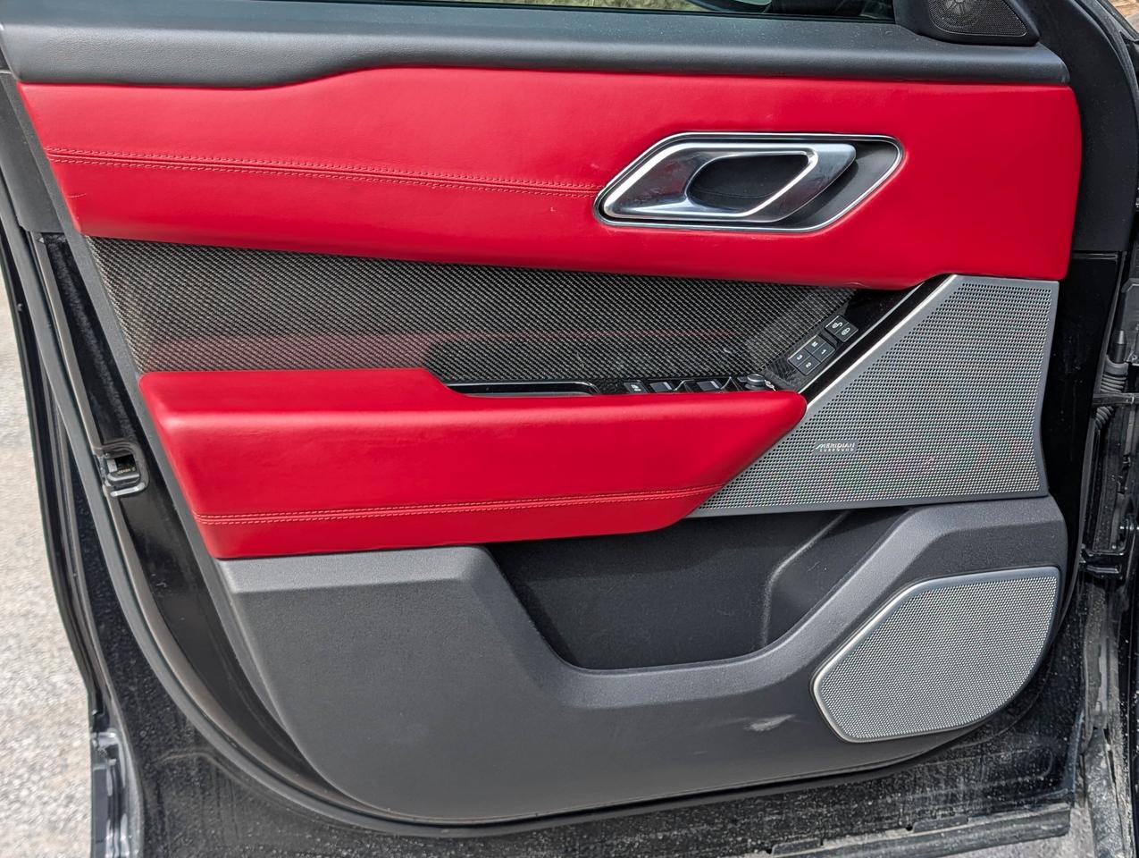 2020 Land Rover Range Rover Velar SV Autobiography Dynamic Photo