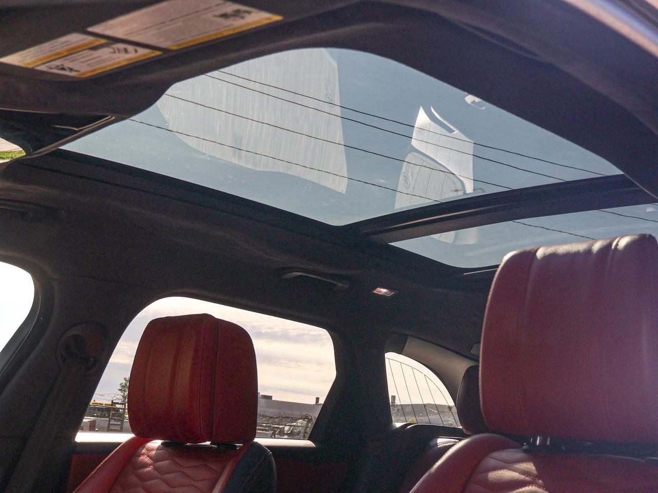2020 Land Rover Range Rover Velar SV Autobiography Dynamic Photo