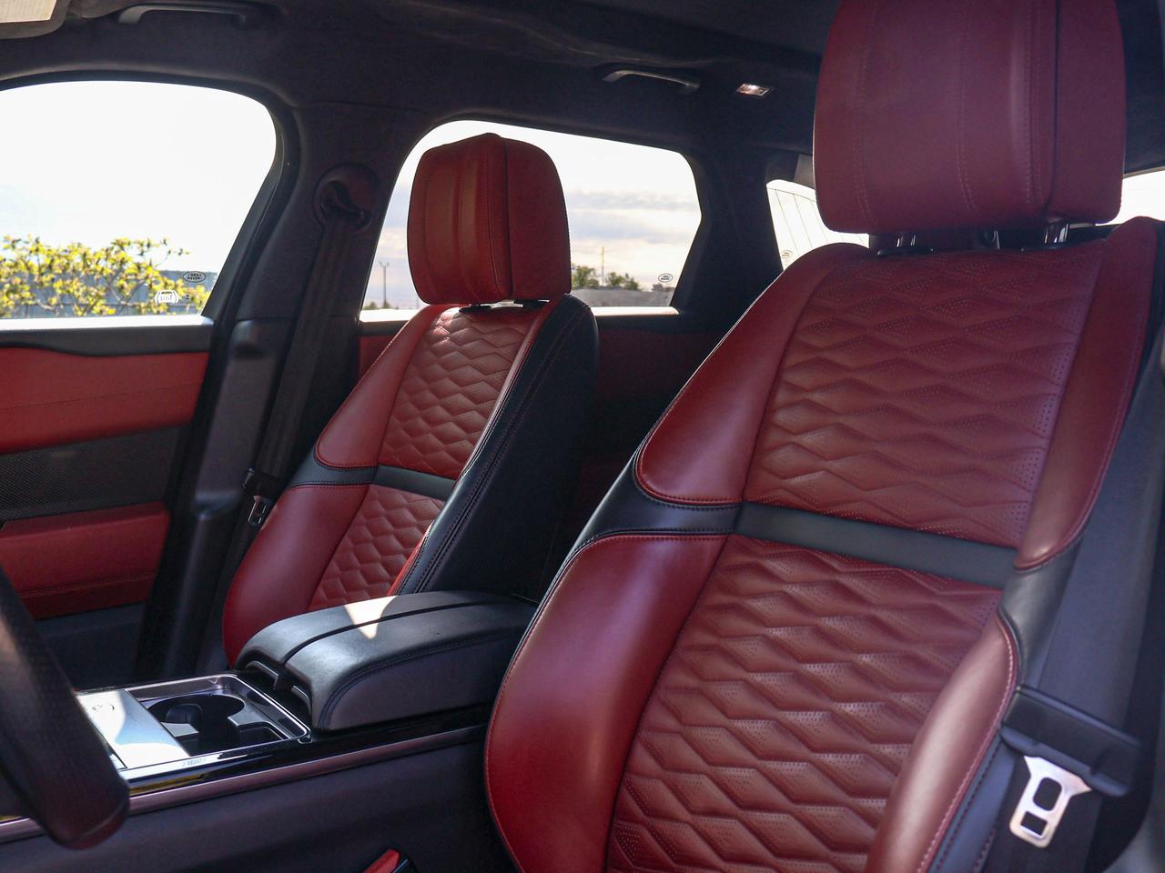 2020 Land Rover Range Rover Velar SV Autobiography Dynamic Photo