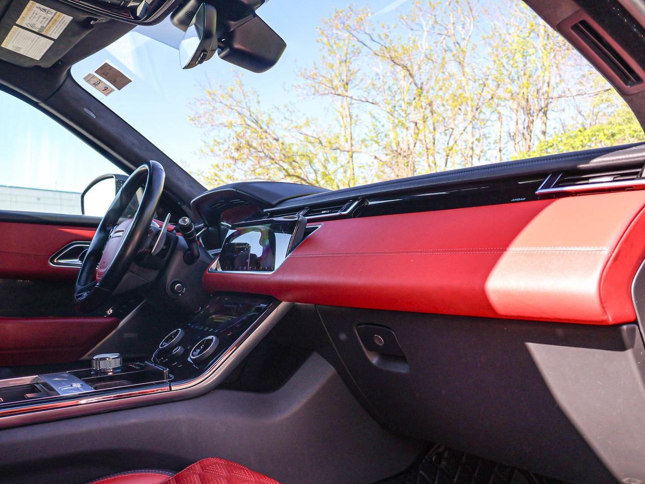 2020 Land Rover Range Rover Velar SV Autobiography Dynamic Photo