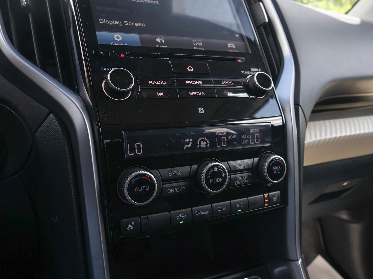 2020 Subaru ASCENT Touring Photo