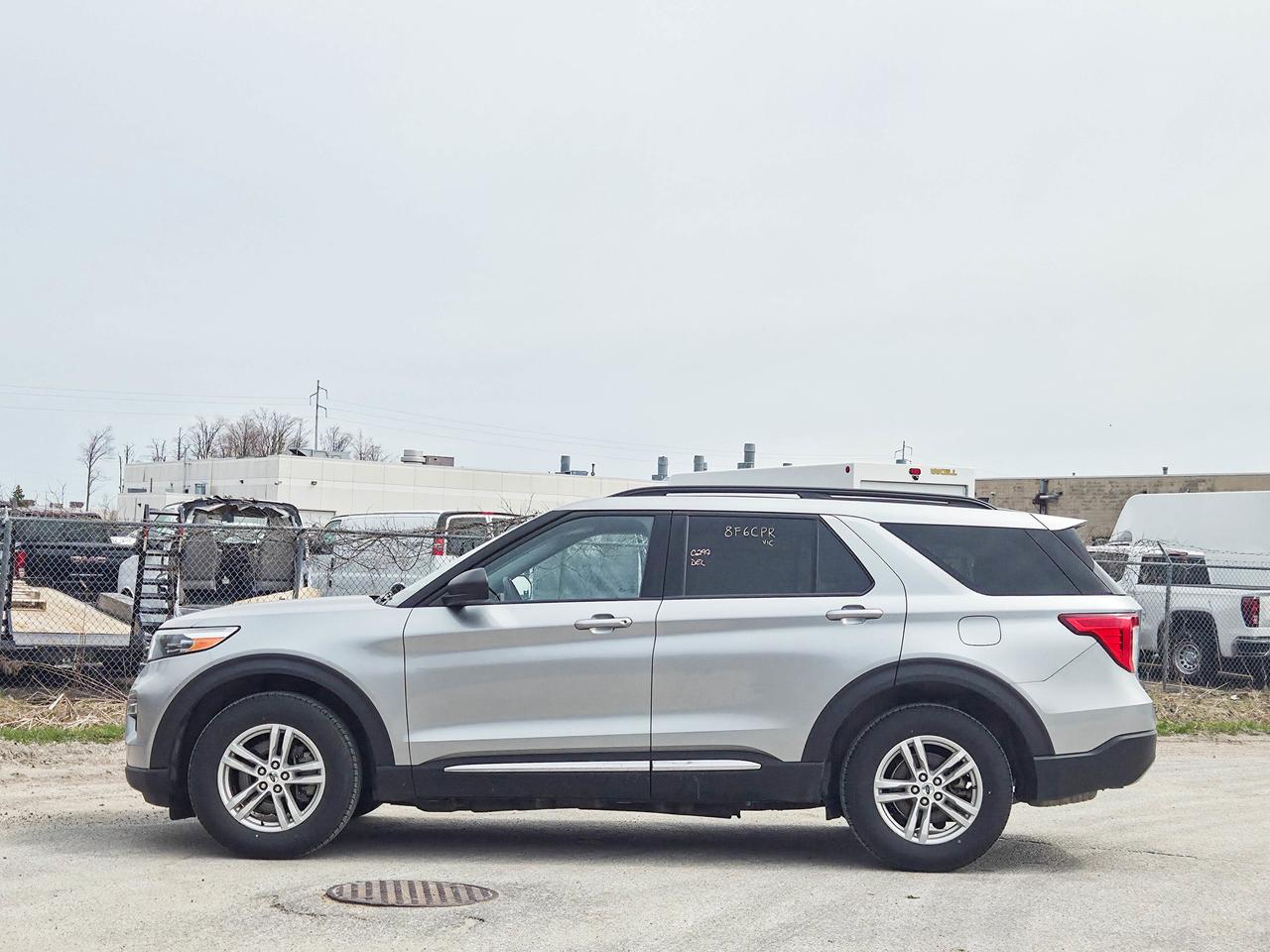 2024 Ford Explorer XLT Photo