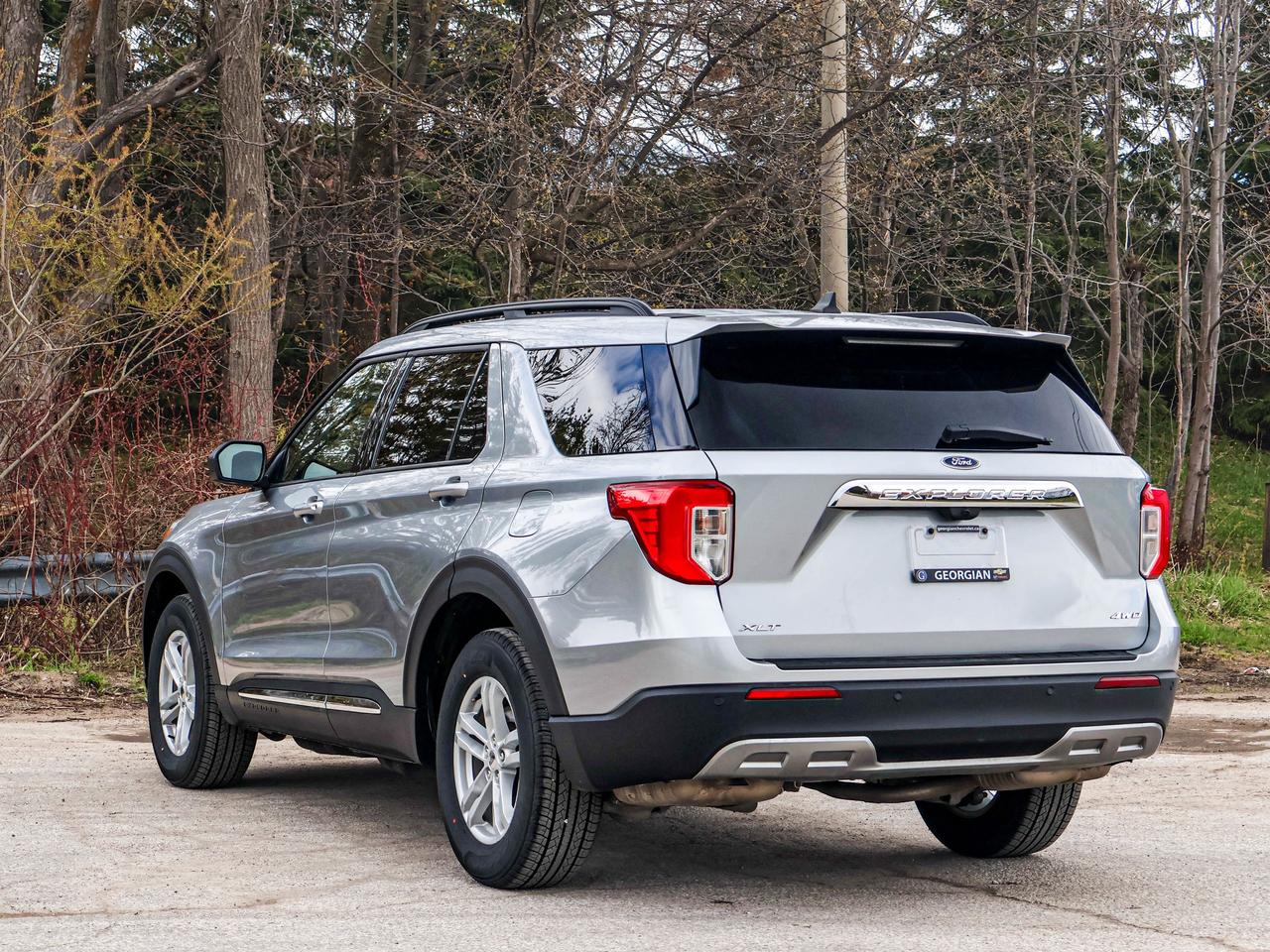 2024 Ford Explorer XLT Photo