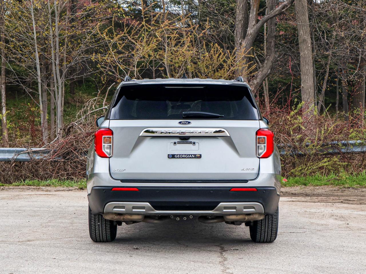 2024 Ford Explorer XLT Photo