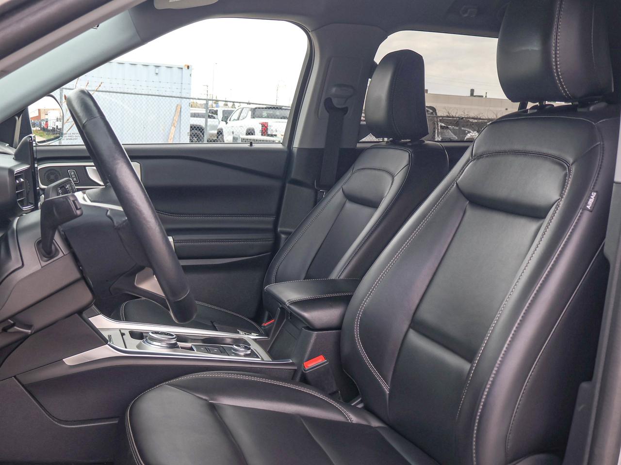 2024 Ford Explorer XLT Photo