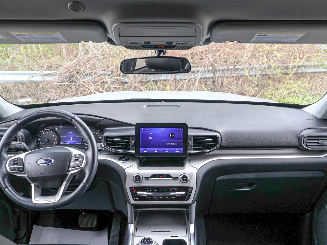 2024 Ford Explorer XLT Photo