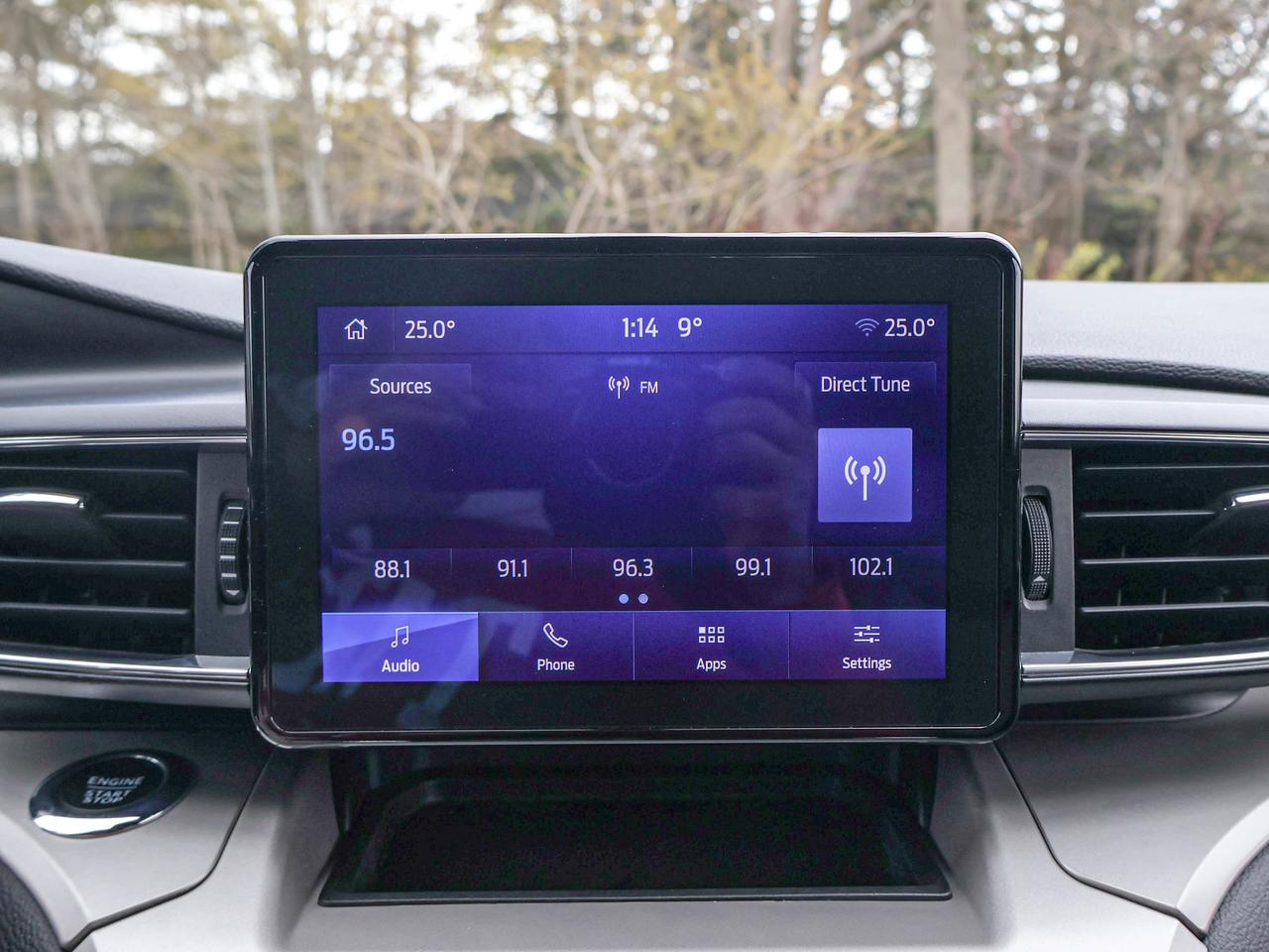 2024 Ford Explorer XLT Photo