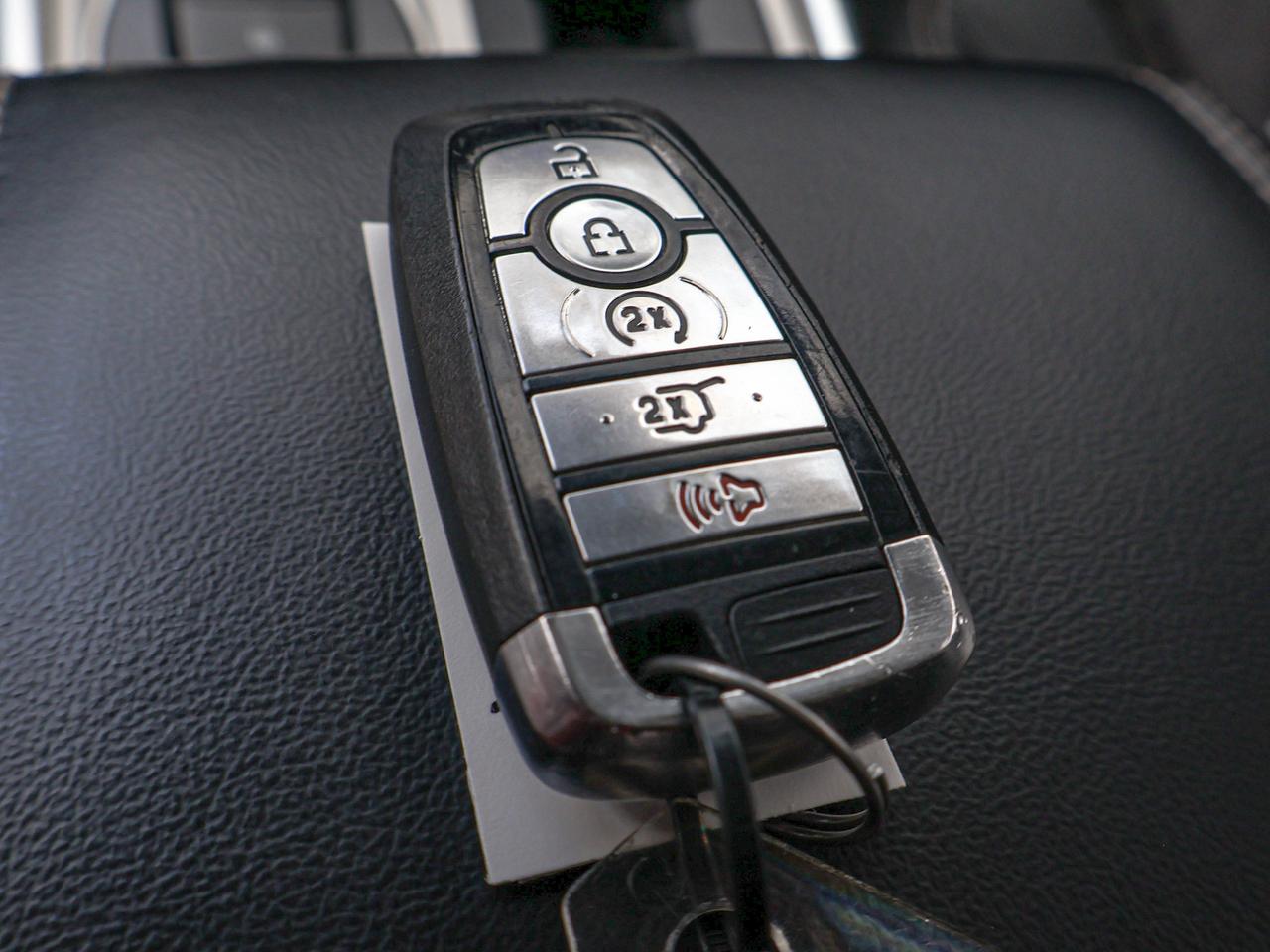 2024 Ford Explorer XLT Photo