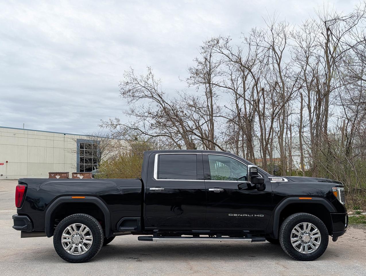 2023 GMC SIERRA 2500HD DENALI Photo