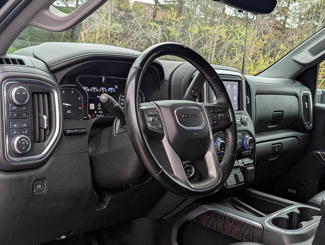 2023 GMC SIERRA 2500HD DENALI Photo
