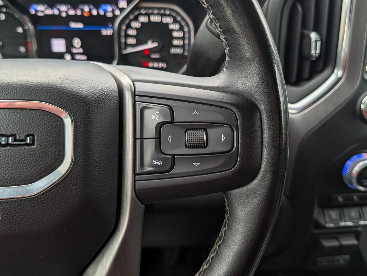2023 GMC SIERRA 2500HD DENALI Photo