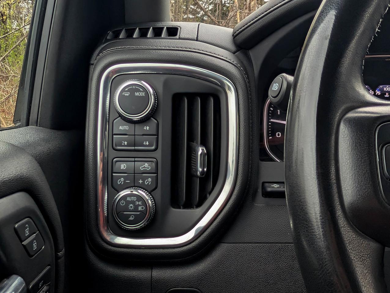 2023 GMC SIERRA 2500HD DENALI Photo