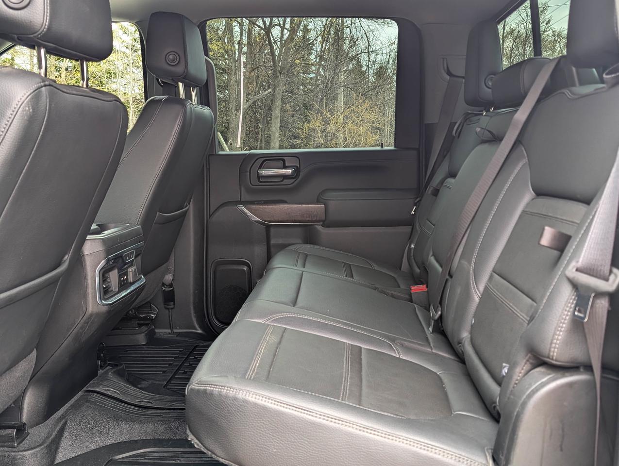 2023 GMC SIERRA 2500HD DENALI Photo
