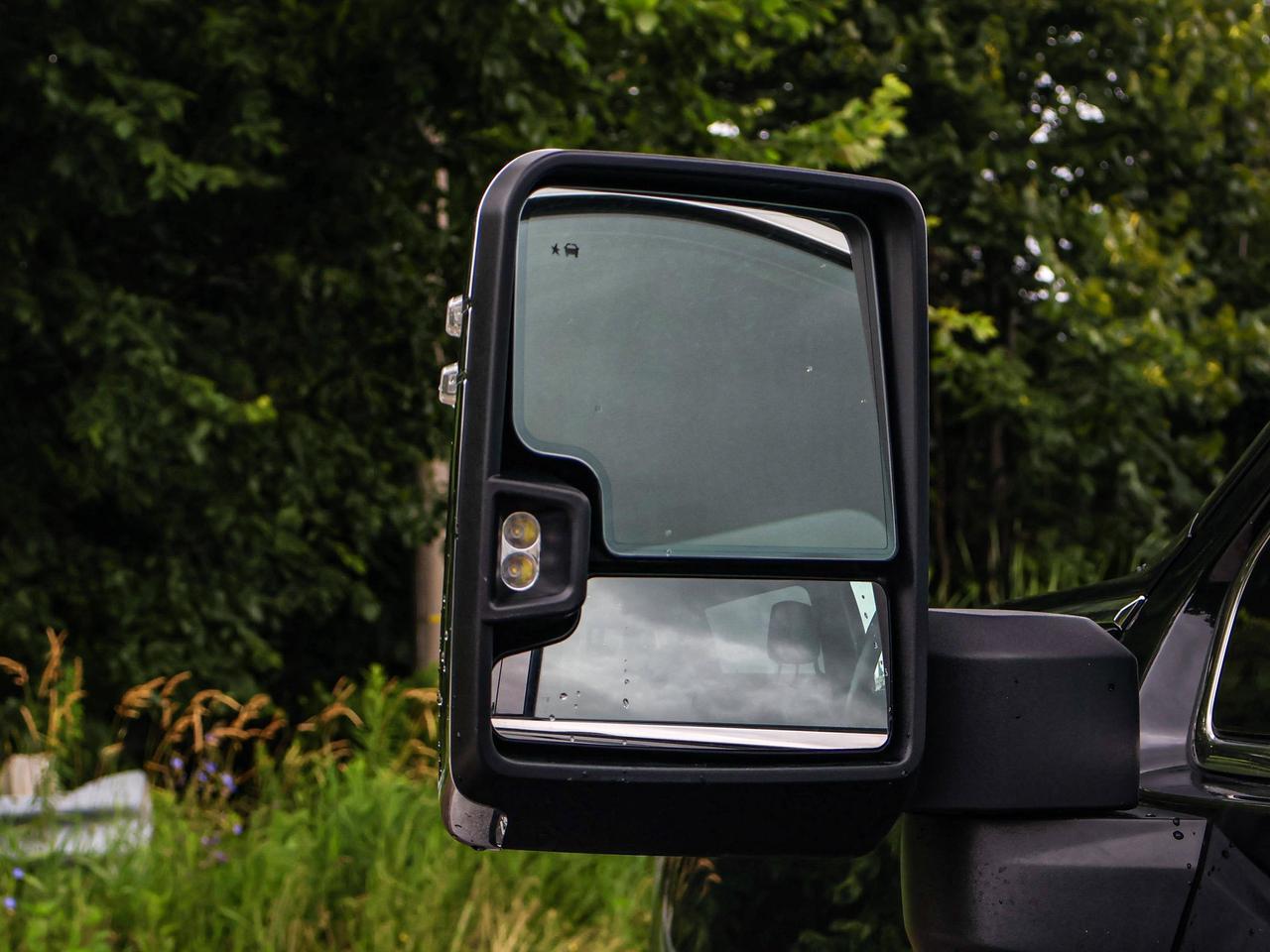 2023 GMC SIERRA 2500HD DENALI Photo