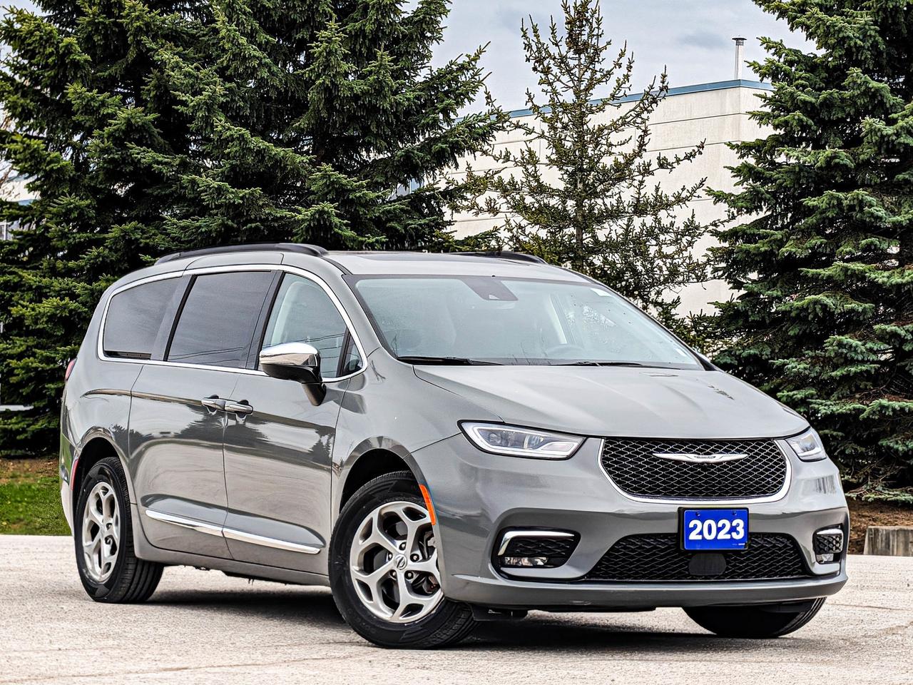2023 Chrysler Pacifica Limited Photo