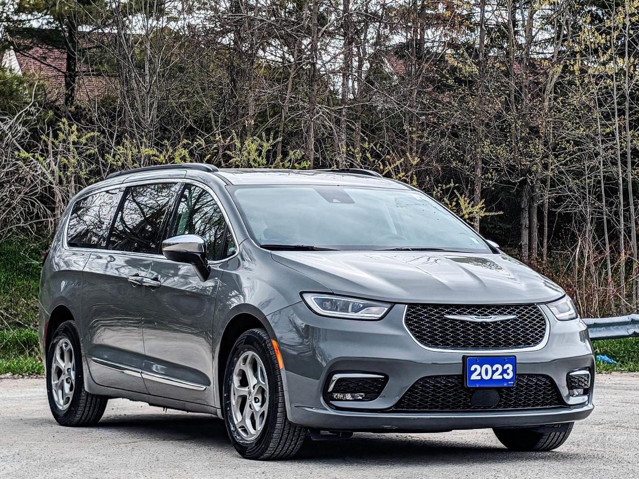 2023 Chrysler Pacifica Limited Photo