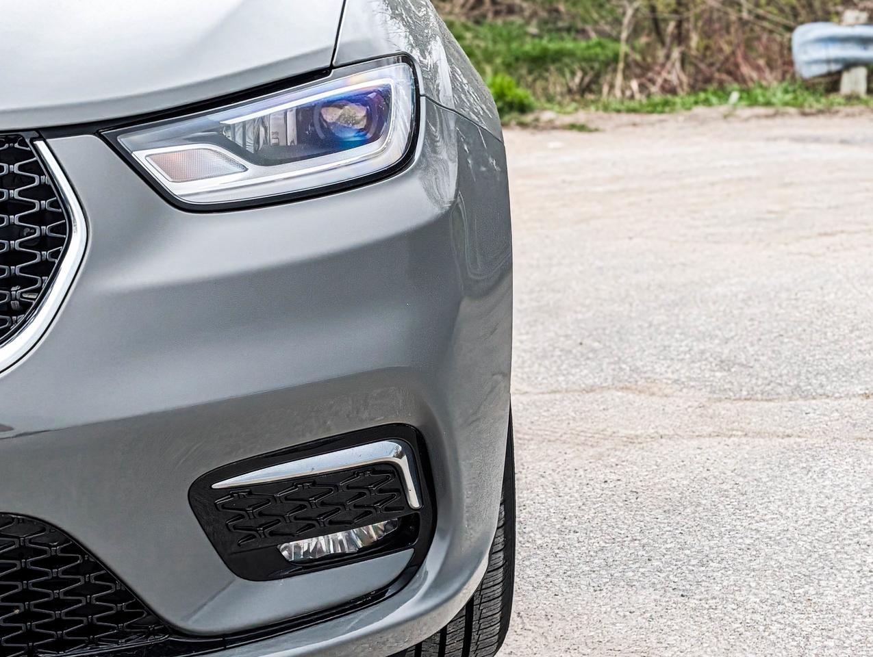2023 Chrysler Pacifica Limited Photo