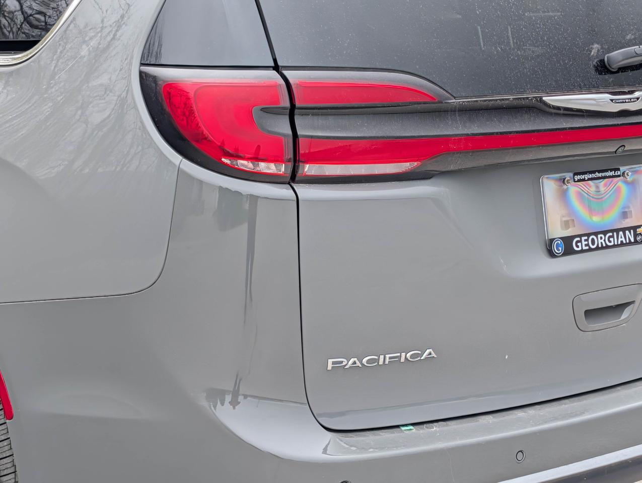 2023 Chrysler Pacifica Limited Photo
