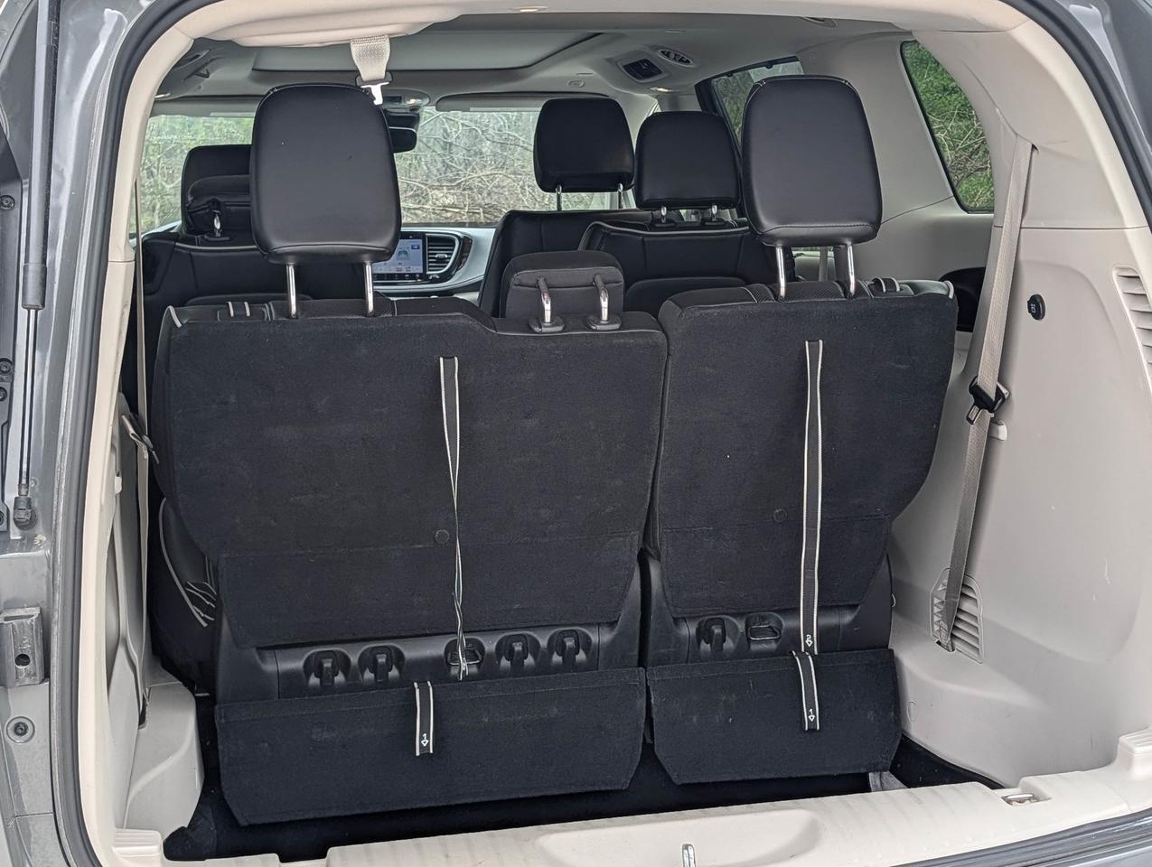 2023 Chrysler Pacifica Limited Photo