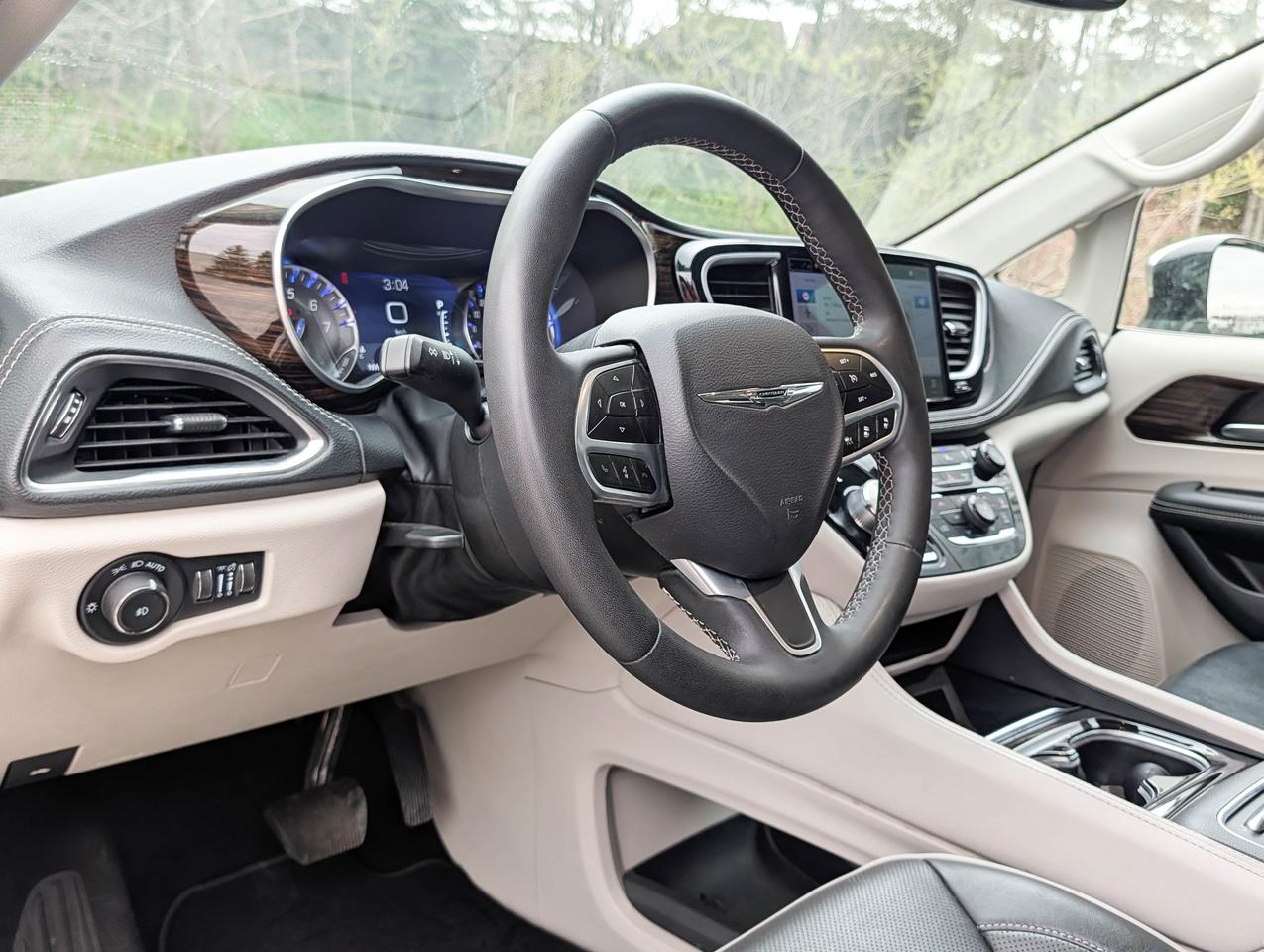 2023 Chrysler Pacifica Limited Photo
