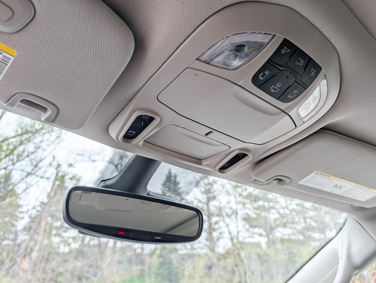 2023 Chrysler Pacifica Limited Photo