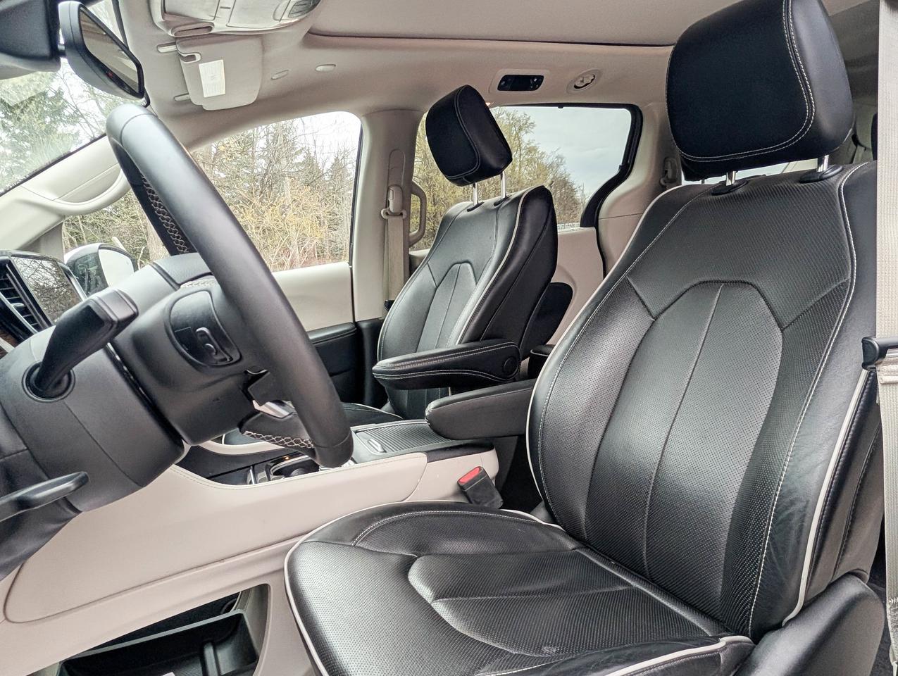2023 Chrysler Pacifica Limited Photo