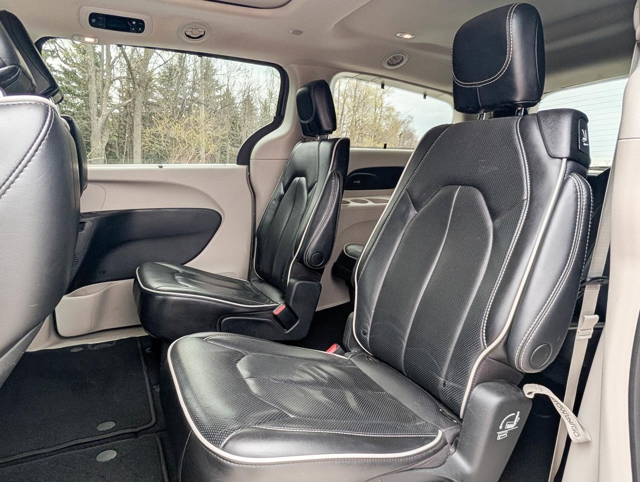 2023 Chrysler Pacifica Limited Photo