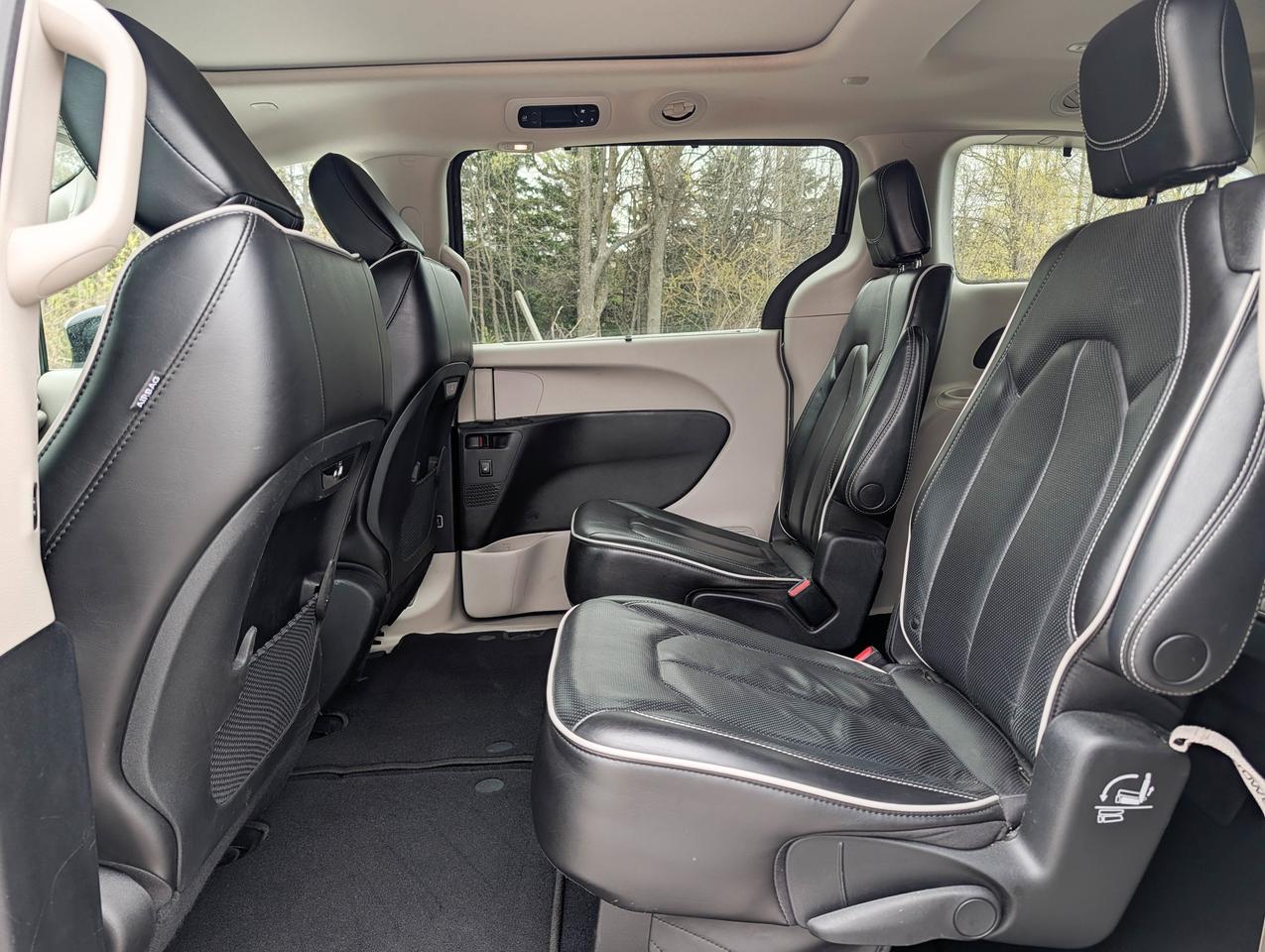 2023 Chrysler Pacifica Limited Photo