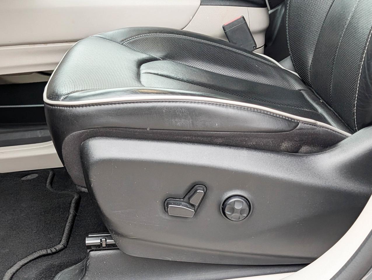 2023 Chrysler Pacifica Limited Photo