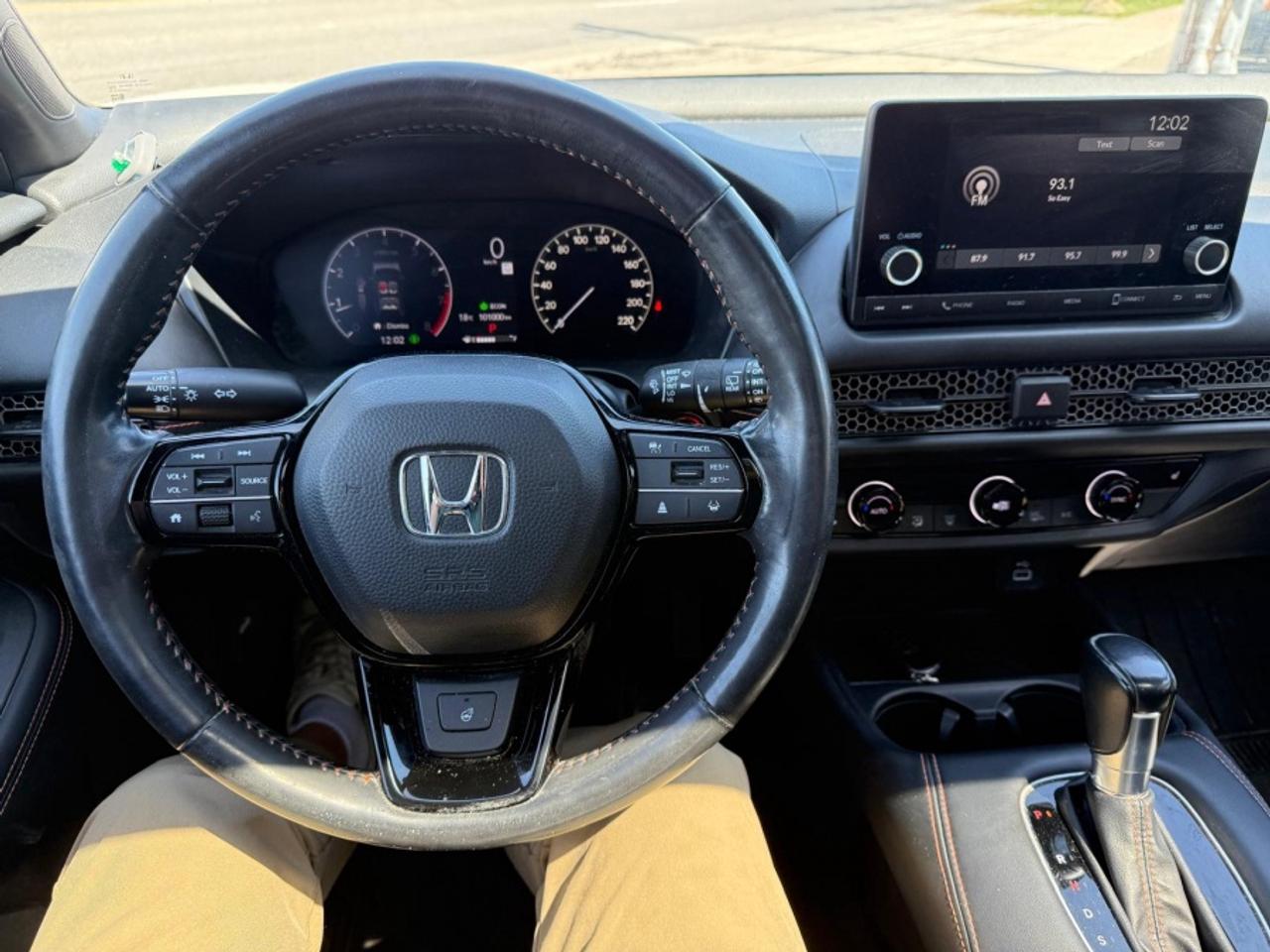2024 Honda HR-V SPORT-B AWD/SUNROOF /REAR CAMERA /CARPLAY Photo