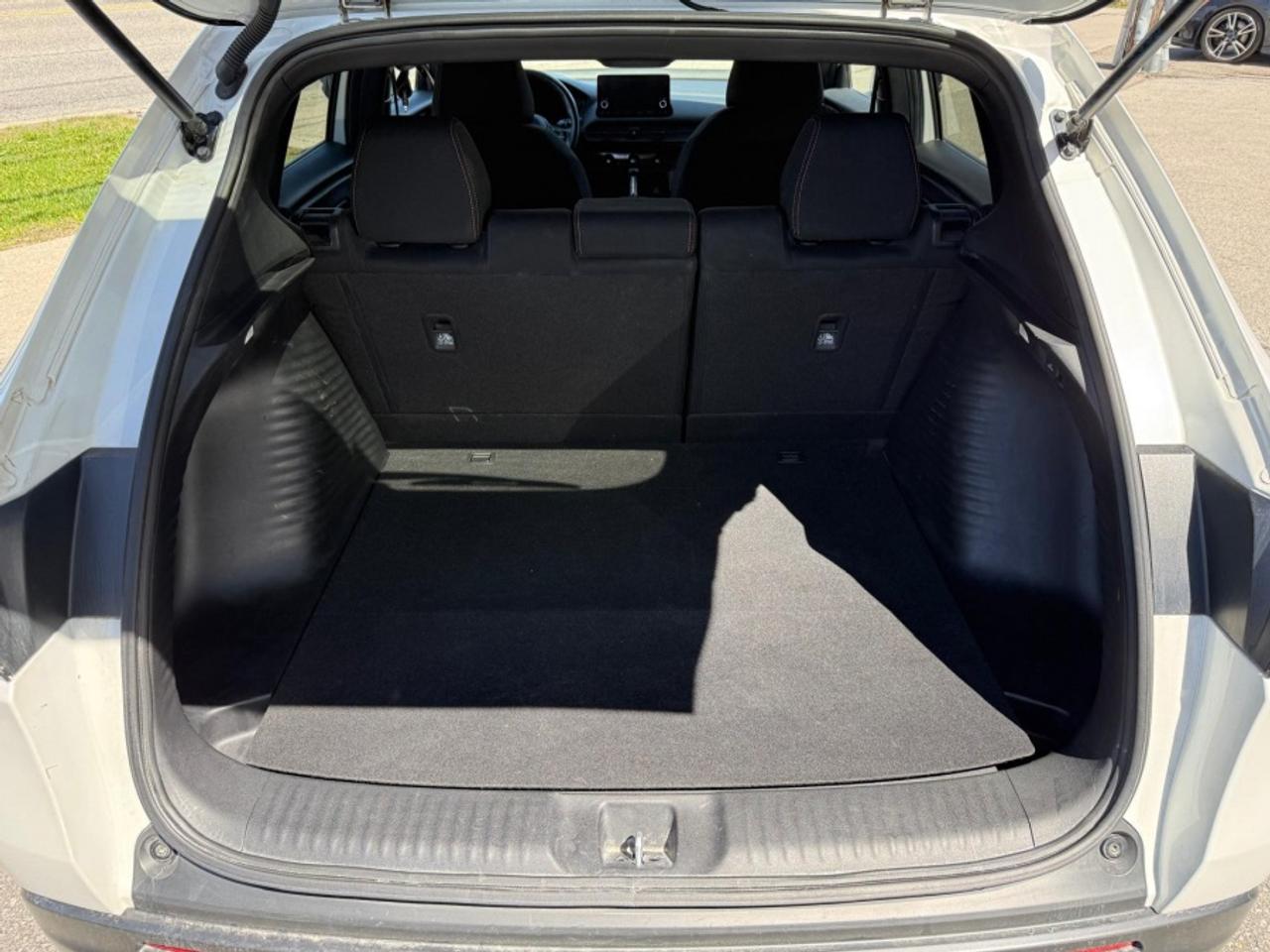 2024 Honda HR-V SPORT-B AWD/SUNROOF /REAR CAMERA /CARPLAY Photo