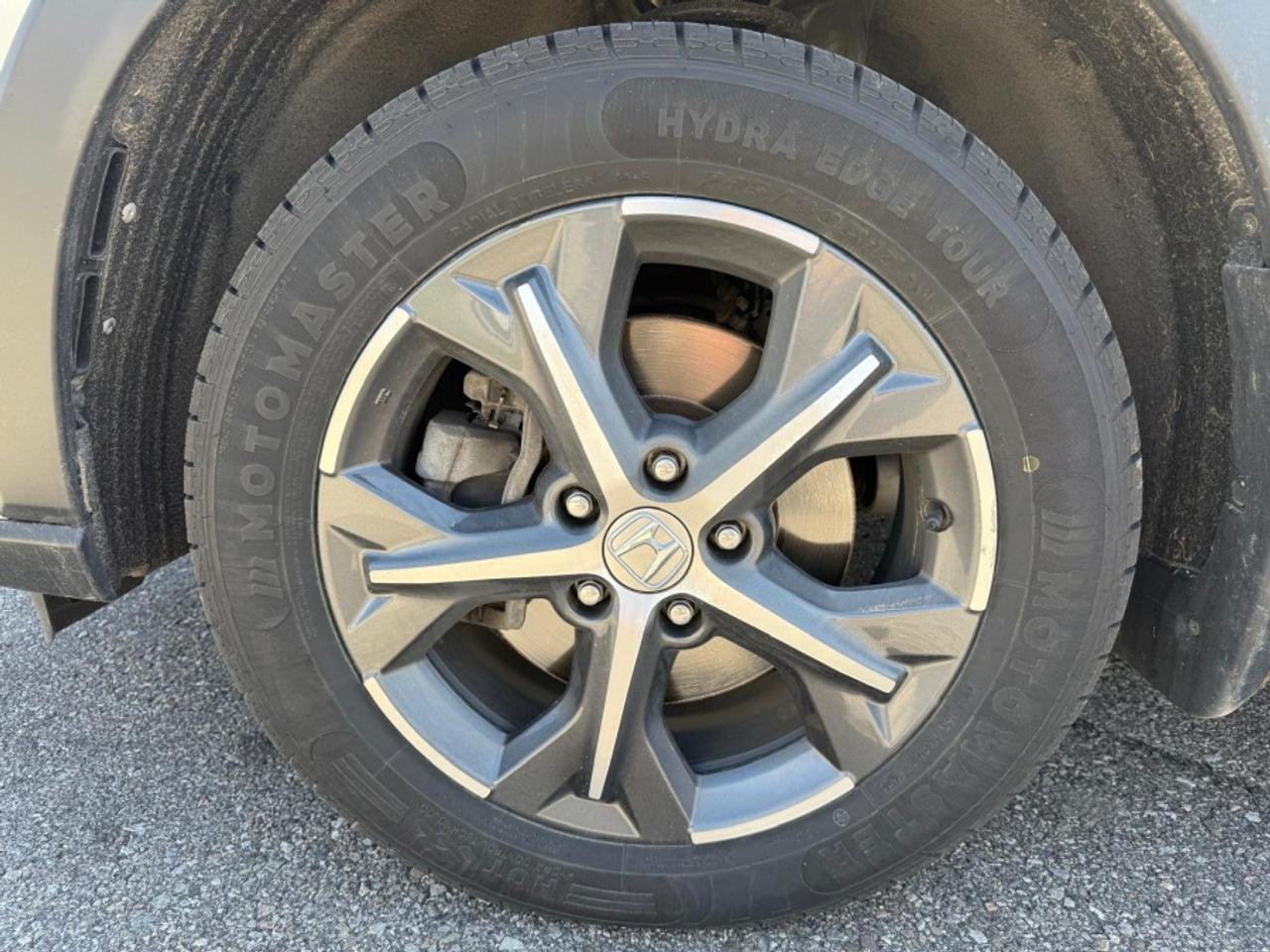 2024 Honda HR-V SPORT-B AWD/SUNROOF /REAR CAMERA /CARPLAY Photo