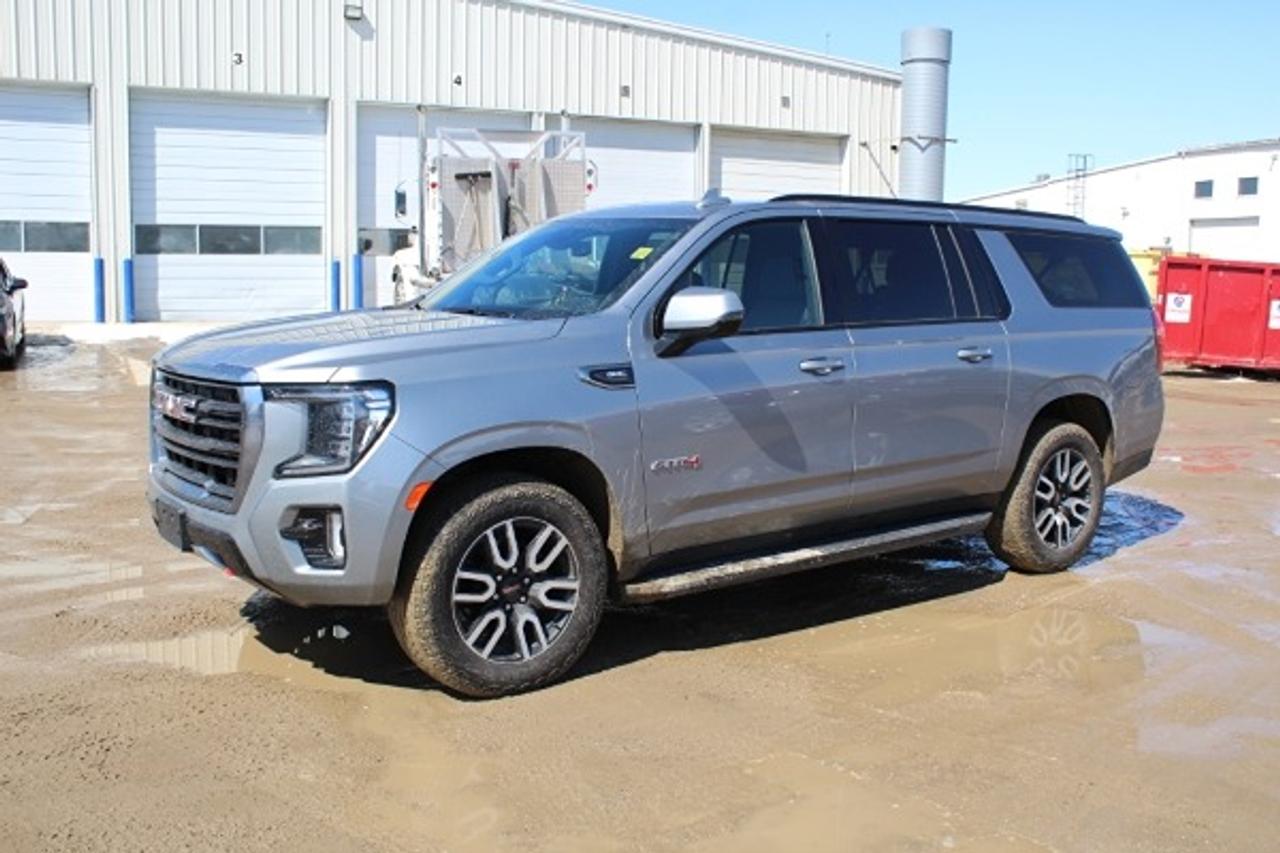 2024 GMC Yukon XL AT4 w/H&C Leather, pano S/R, NAV, BUC - Photo #1