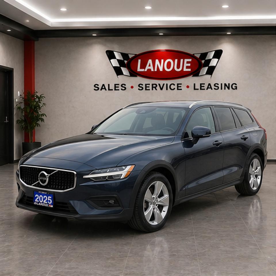 Used 2025 Volvo V60 Cross Country B5 AWD Core MILD HYBRID for sale in Tilbury, ON