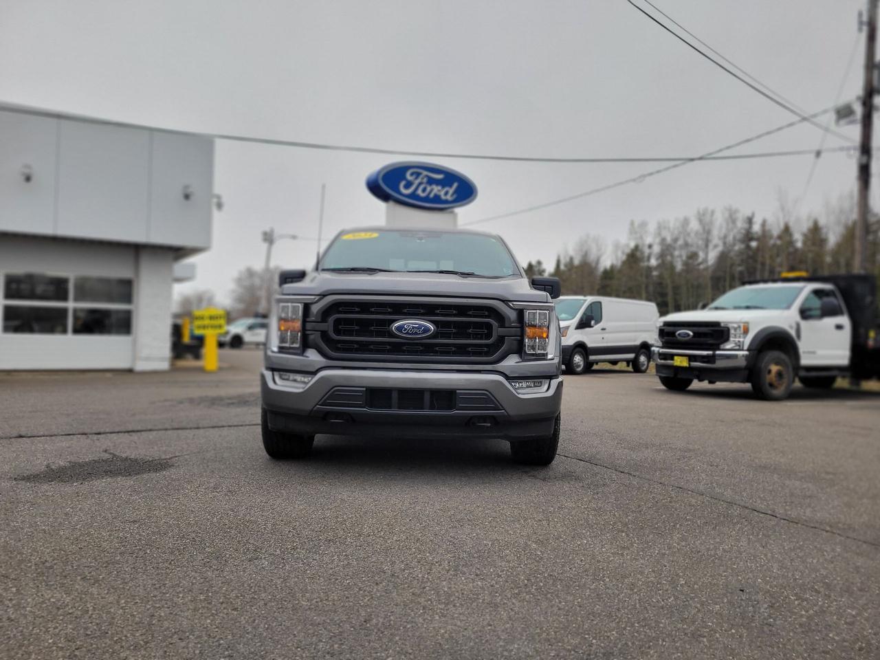2023 Ford F-150 XLT 4X4 SUPERCREW W/ TWO SETS OF TIRES/RIMS Photo1