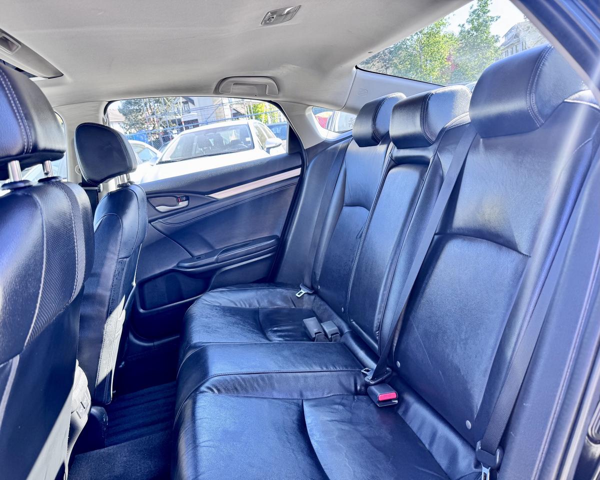 2019 Honda Civic FINANCING AVAILABLE Photo15