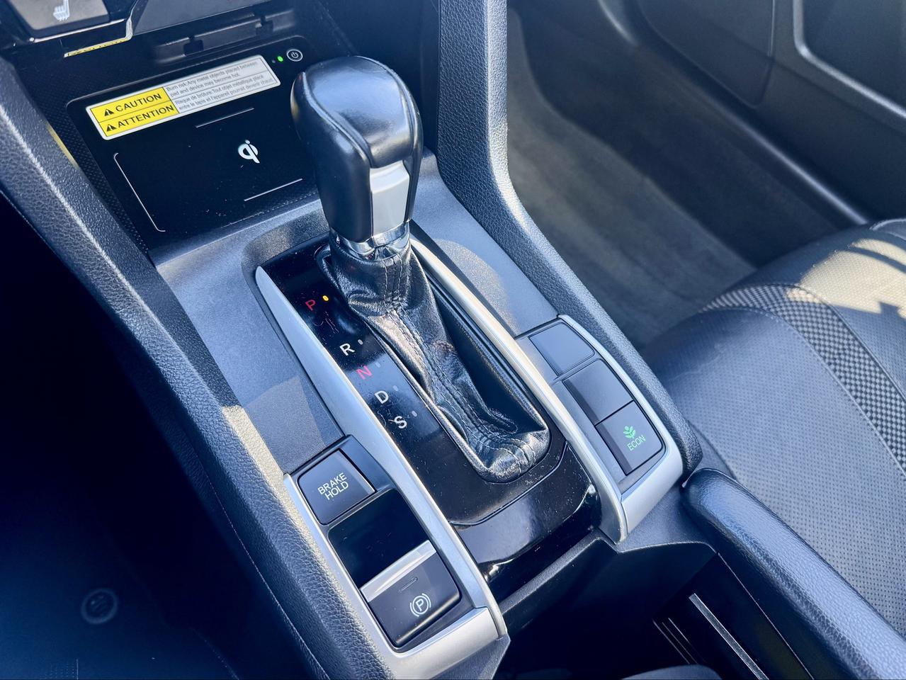 2019 Honda Civic FINANCING AVAILABLE Photo12